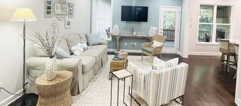 Holiday Cottage at Tim's Ford Lake next to Marina and Restaurant