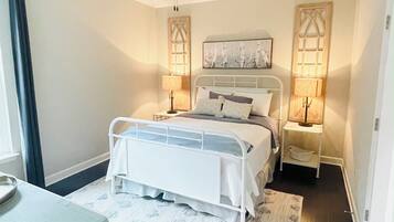 2 bedrooms, travel crib