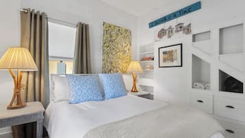 3 bedrooms, desk, iron/ironing board, free WiFi