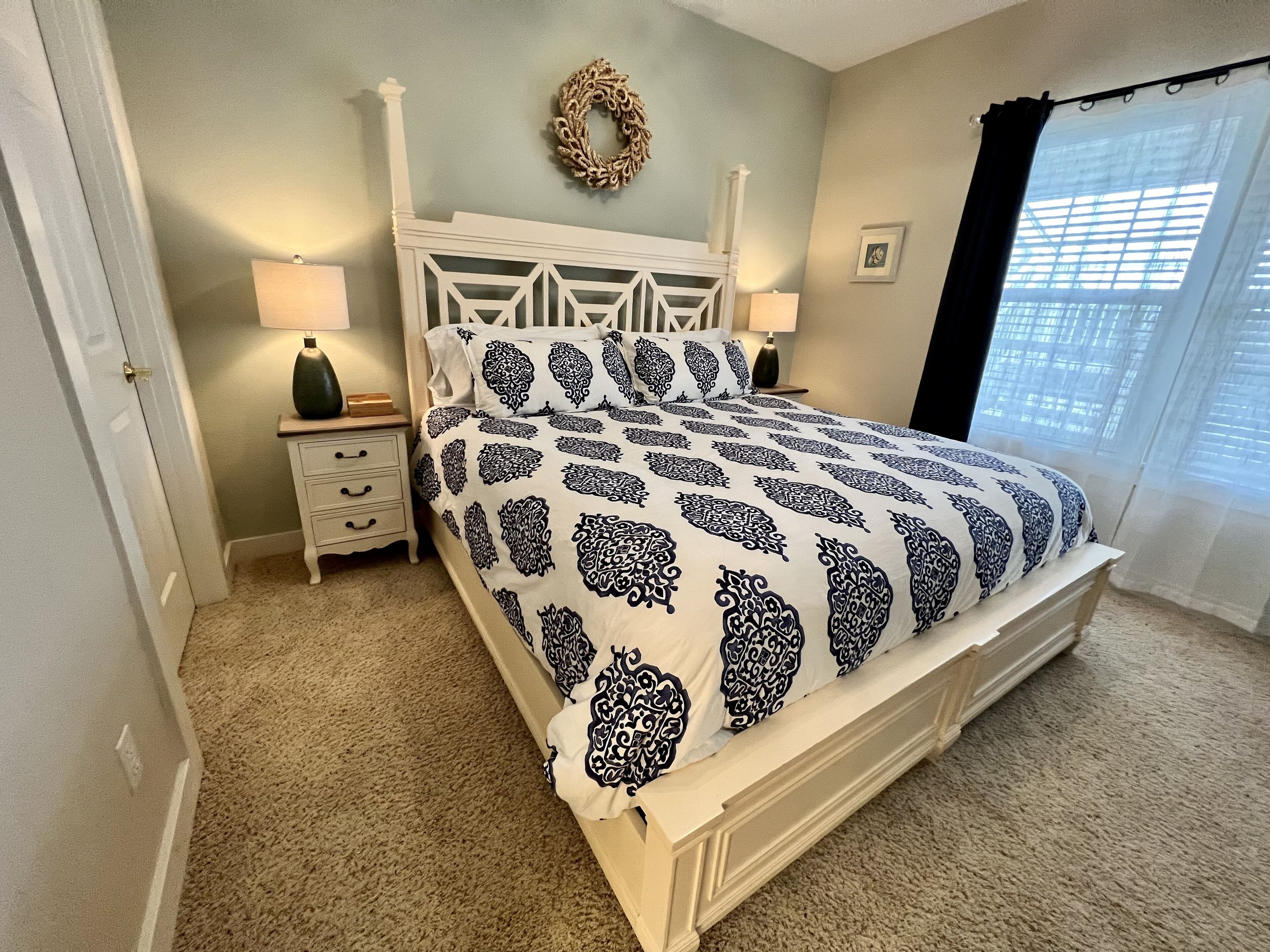 Partial ocean view ~ 1 BR at Beach ~ Hot tub