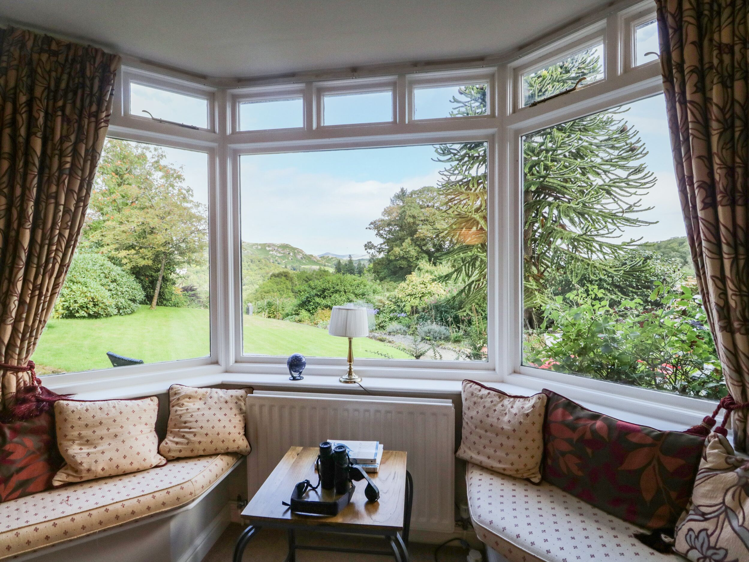 ELTERWATER PARK, pet friendly, character holiday cottage in Ambleside