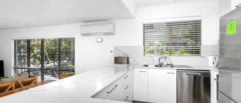 Microwave, oven, stovetop, dishwasher