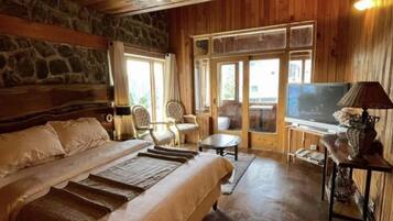 Rollaway beds, WiFi, bed sheets