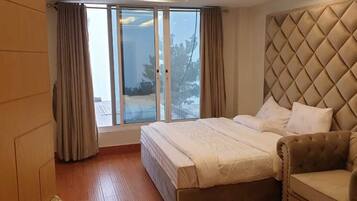Exclusive Room | Rollaway beds, WiFi, bed sheets