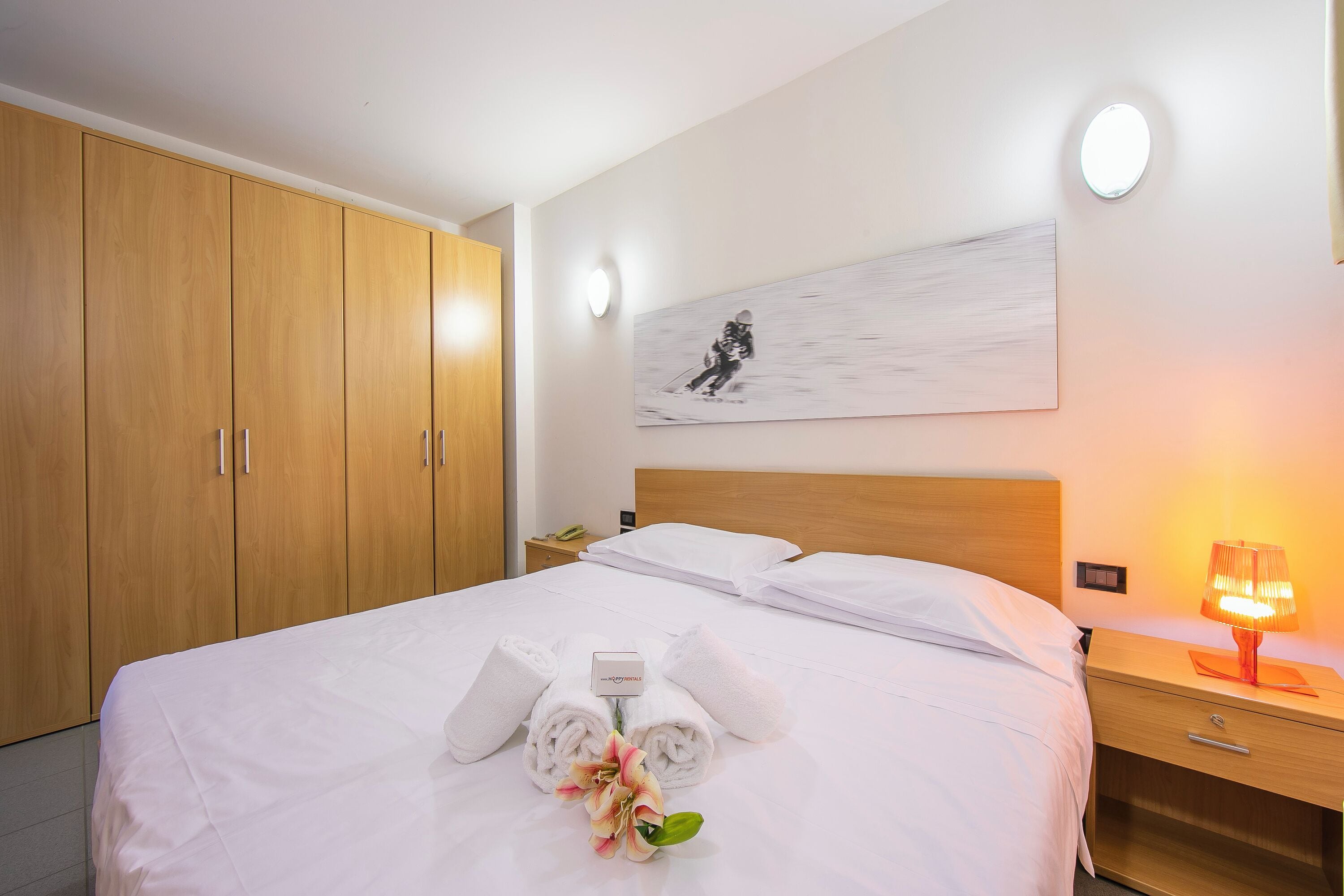 1 habitación y ropa de cama 