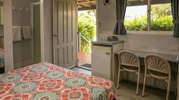 Doppelzimmer | Verdunkelungsvorhänge, Bügeleisen/Bügelbrett, kostenloses WLAN