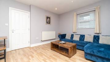 Basic-Apartment, eigenes Bad | Lounge