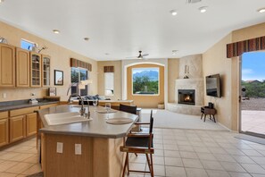 Interior - Mountain View Retreat- Gorgeous Pools (Tucson)