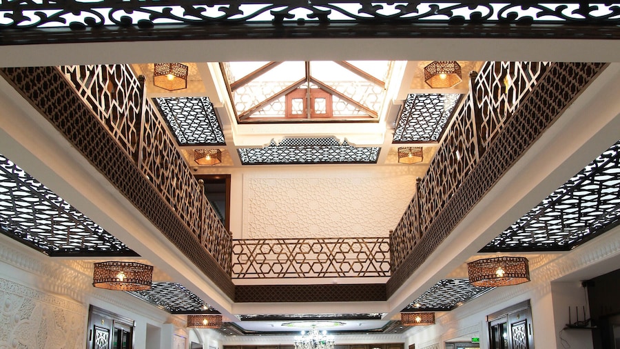 Suzangaron Boutique Hotel