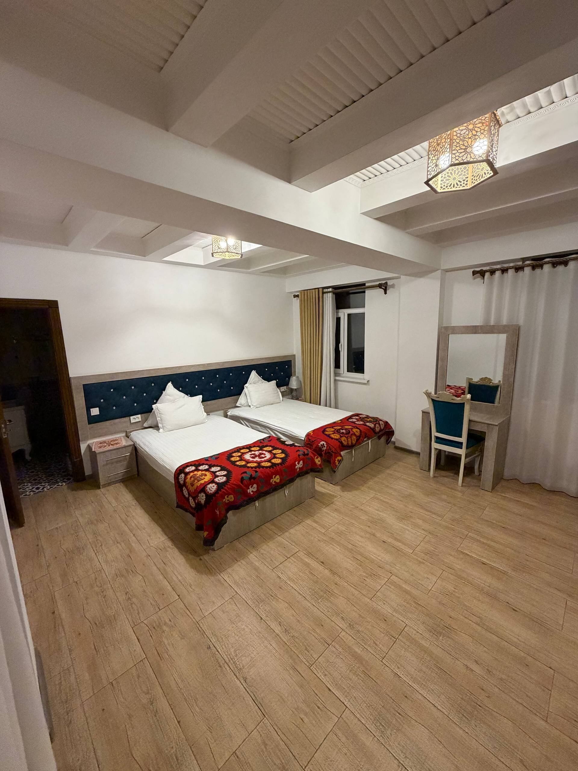 Habitación estándar con 2 camas individuales, lanai | Ropa de cama de alta calidad, edredón y camas Select Comfort 