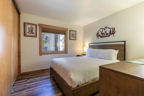 1 bedroom, iron/ironing board, travel crib, WiFi - Ski Trails 4119 - Northstar Slopeside (Truckee)