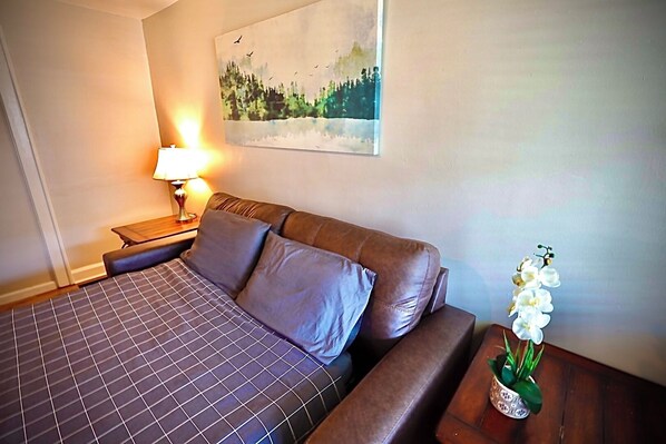 1 chambre, bureau, fer et planche à repasser, accès au Wi-Fi (inclus)