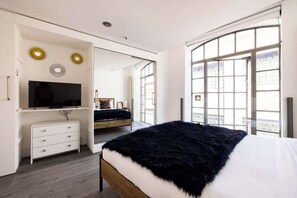 2 chambres, fer et planche à repasser, lit de bébé portatif, Wi-Fi