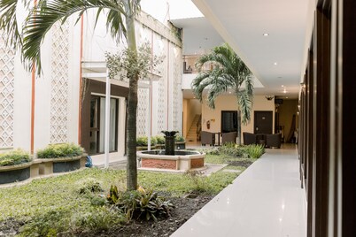 Grand Sahman Hotel