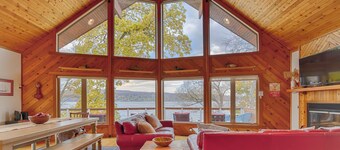 Sunset Chalet: Perfect Private Getaway!