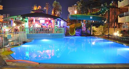 MAXWELL HOLIDAY CLUB