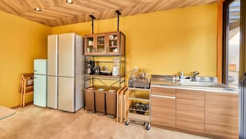 SUITE STYLE Non Smoking | Private kitchenette | Full-size fridge, stovetop, coffee/tea maker, electric kettle