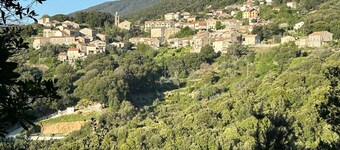 Appartement en Corse du sud, dans un village de moyenne montagne 500m.