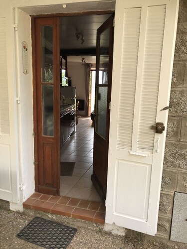 Appartement en Corse du sud, dans un village de moyenne montagne 500m.