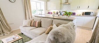 Tyn Llidiart -  a remote that sleeps 3 guests  in 2 bedrooms