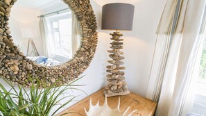 Interior - Tideaway - a coastal that sleeps 4 guests in 2 bedrooms (Trearddur Bay)