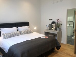 3 Schlafzimmer, Bügeleisen/Bügelbrett, Reisekinderbett, kostenloses WLAN
