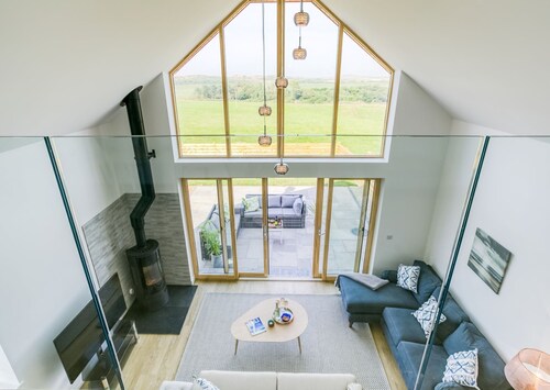 Bwncath & Hebog -  a coastal that sleeps 8 guests  in 4 bedrooms