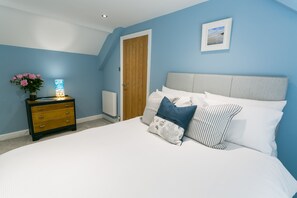 3 chambres, fer et planche à repasser, lit parapluie, Wi-Fi gratuit