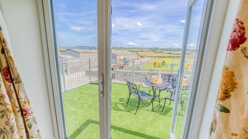Ty Gwair -  a cosy fire that sleeps 4 guests  in 2 bedrooms