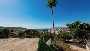 Unclassified image, 2 of 76, button - Vila Eden (Ksamil)