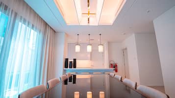 Villa Exclusive | Restauration dans la chambre