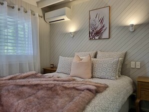4 camere, una scrivania, ferro/asse da stiro, Wi-Fi gratuito