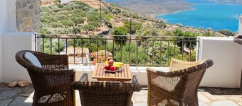 Beautiful Villa Helios with stunning sea view!
