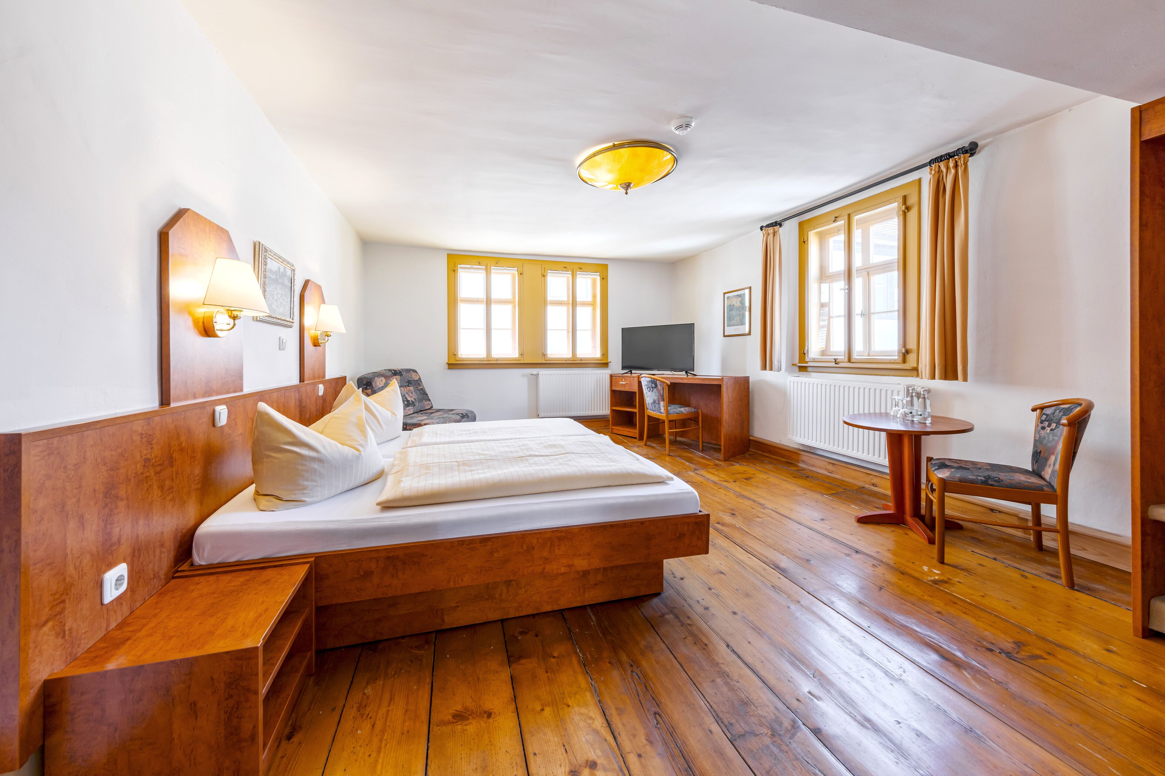 Classic-Doppelzimmer | Schreibtisch, kostenloses WLAN, Bettwäsche