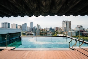 Outdoor pool - Dérive Villa (Da Nang)