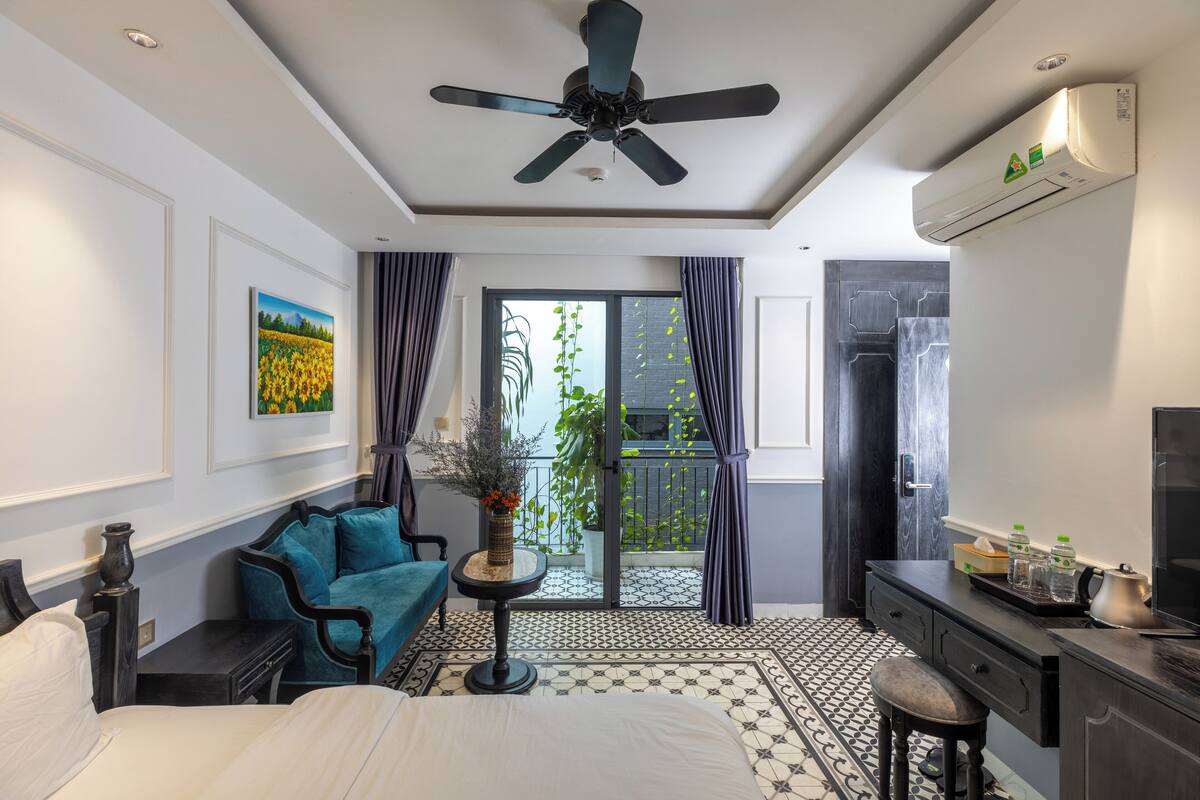 1 habitación, minibar, escritorio y espacio para trabajar con laptop