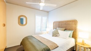 3 bedrooms, iron/ironing board, free WiFi - Bay Parklands, 29 2 Gowrie Avenue - views, air conditioning, Wi-Fi, Pool, tennis court and spa (Nelson Bay)