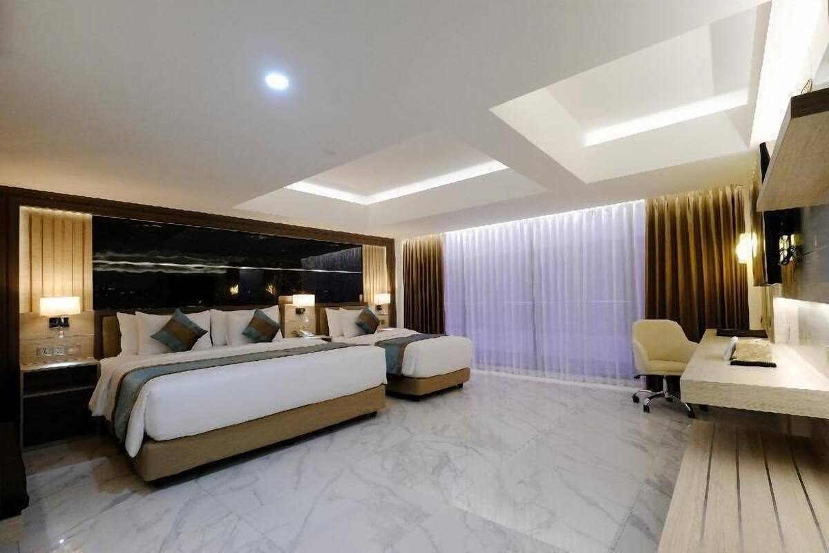 In-room safe, desk, free WiFi, bed sheets