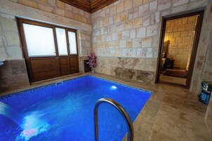 Comfort Room | Bathroom | Free toiletries, hair dryer, slippers, towels