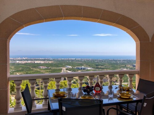 Bellvue by Interhome