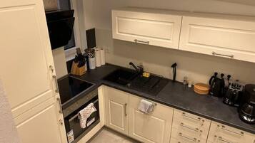 1 bedroom, desk, laptop workspace, free WiFi