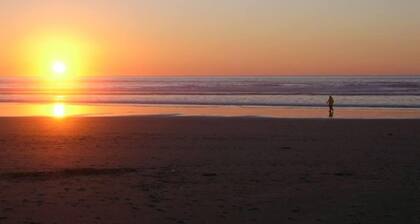 Inviting 3bed House sea View Decking in Mossel Bay