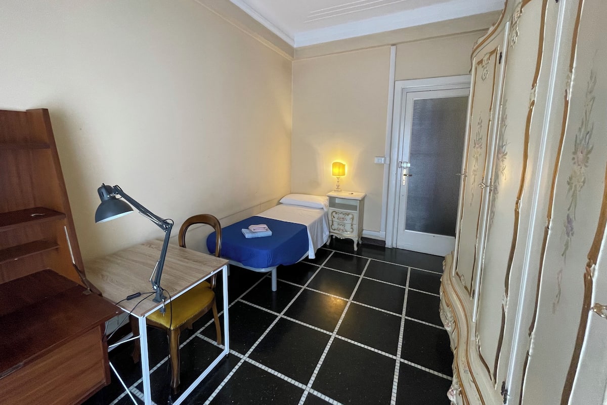 Classic Single Room