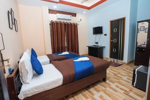 9 habitaciones, wifi y ropa de cama 