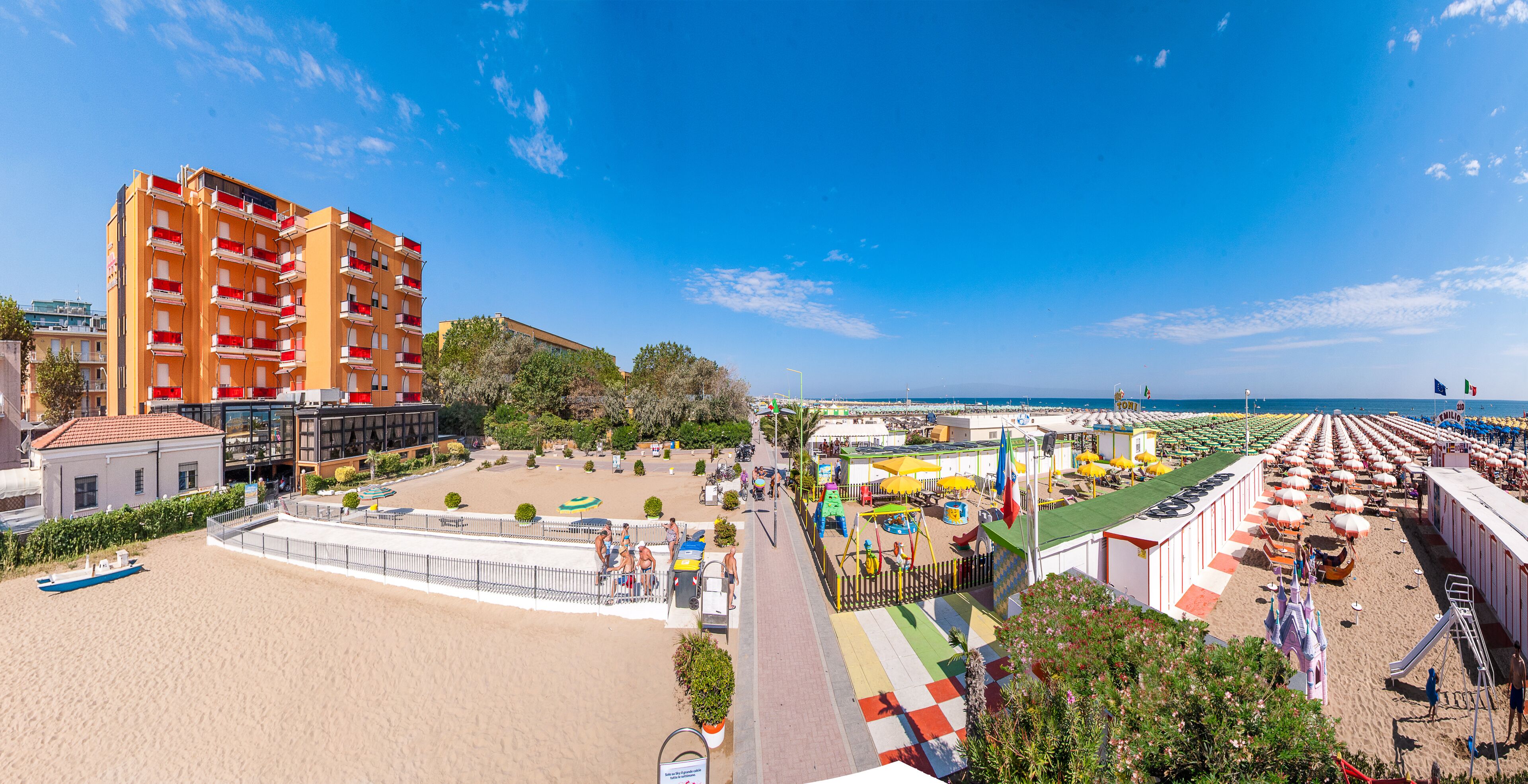 Photo - Hotel Ariane - BEACHFRONT, XXL Breakfast & Sea View