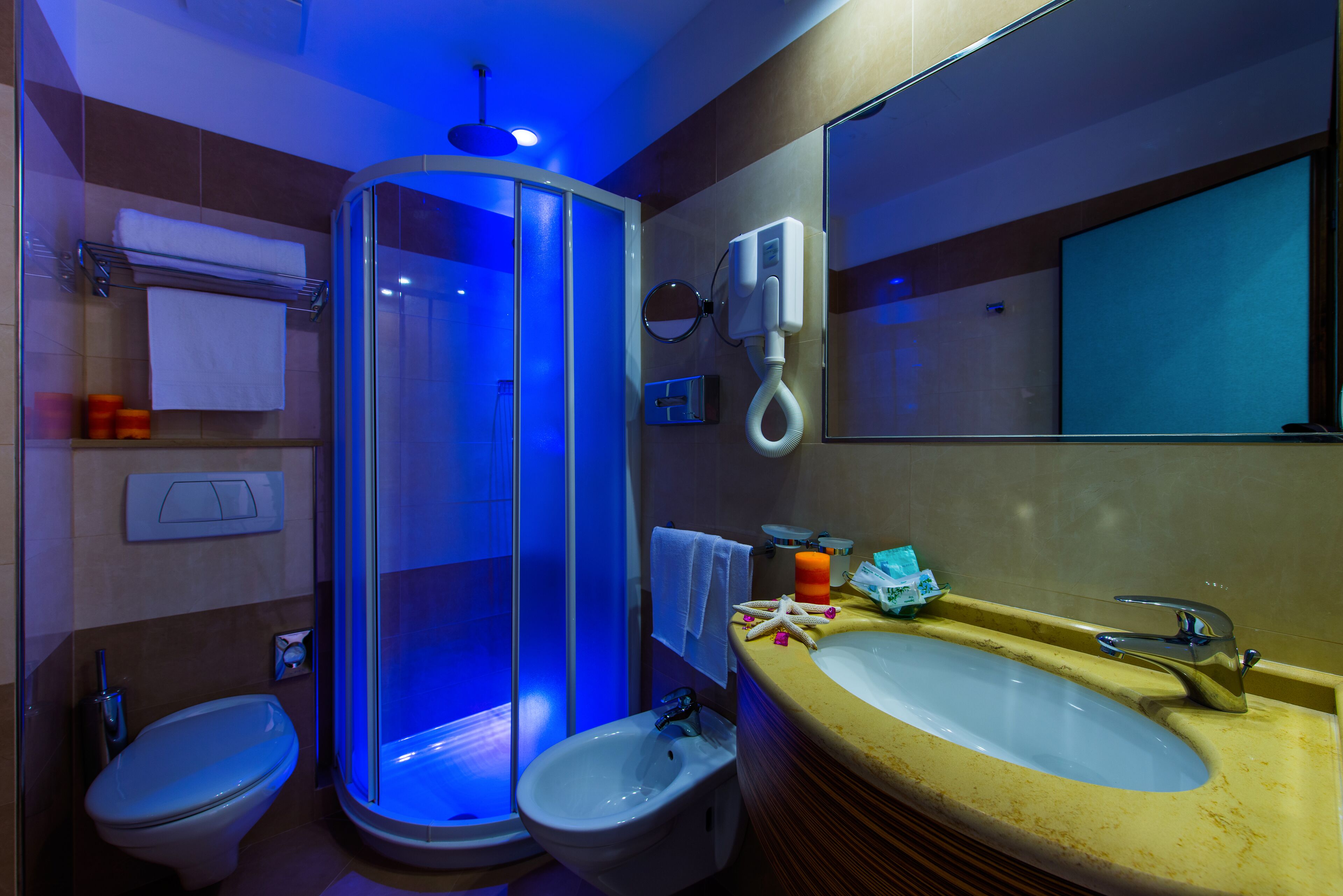 Photo - Hotel Ariane - BEACHFRONT, XXL Breakfast & Sea View