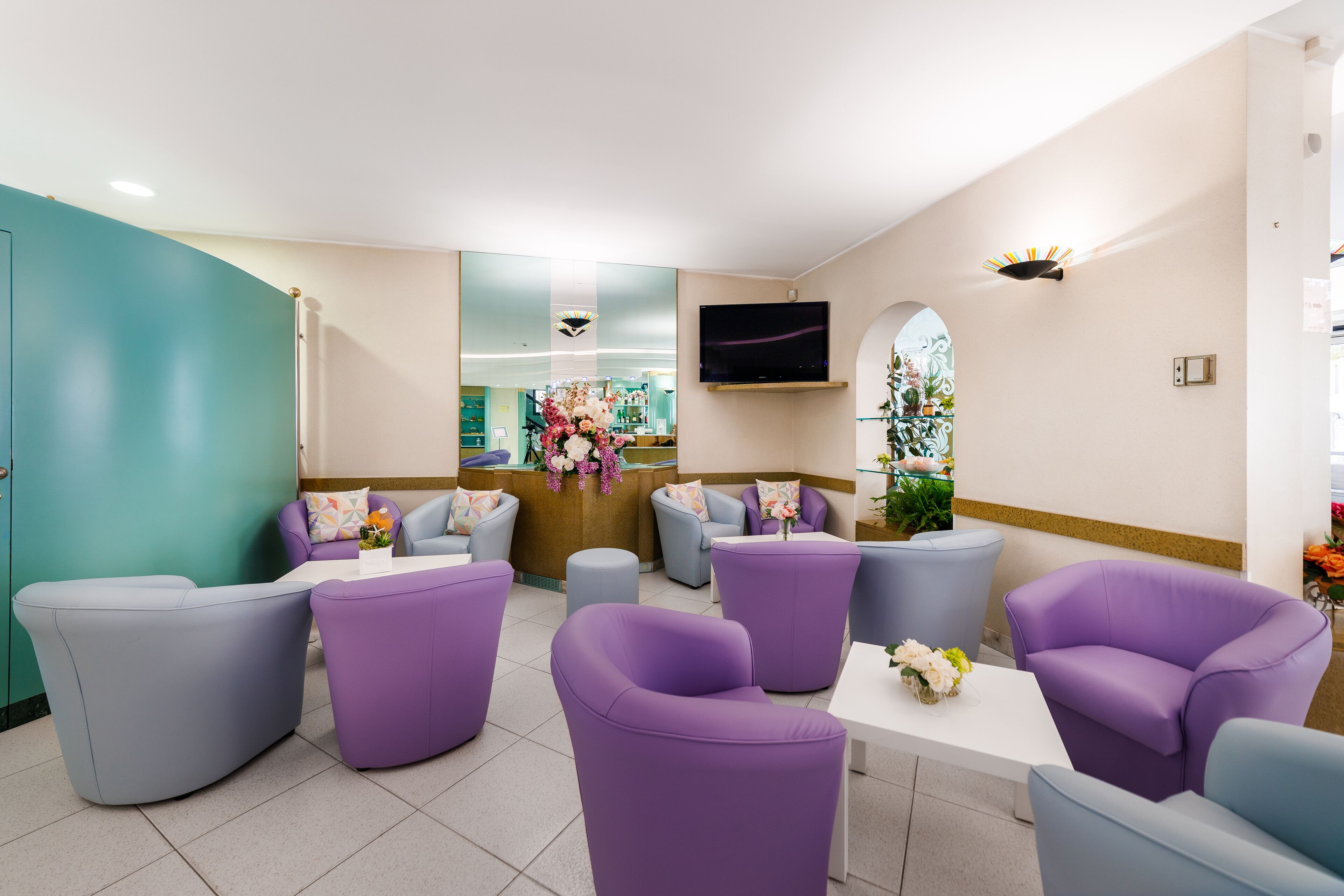 Photo - Hotel Ariane - BEACHFRONT, XXL Breakfast & Sea View