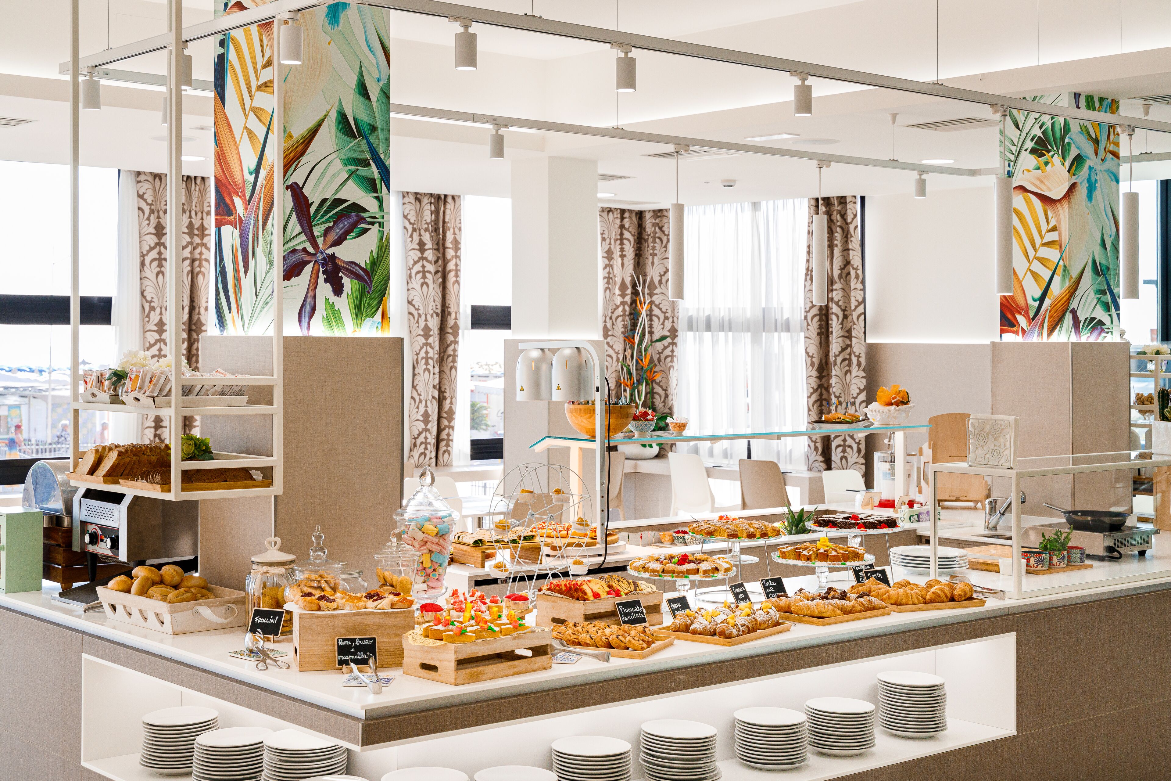 Photo - Hotel Ariane - BEACHFRONT, XXL Breakfast & Sea View