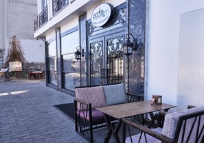 Front of property - Cetin Port Hotel (Istanbul)