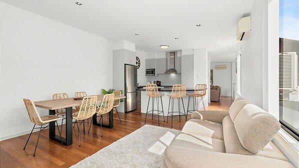 Smart TV - Golfers Dream - holiday in the Bay (Batemans Bay)